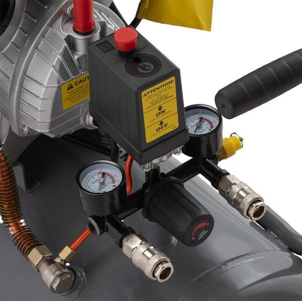 Компресор 50 л, 2230 Вт, 220 В, 10 aтм, 354 л/хв., 2 циліндри INTERTOOL PT-0004 PT-0004 фото
