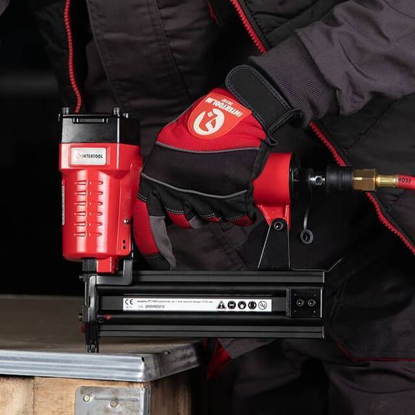 Степлер пневматичний для цвяхів від 15 до 50 мм INTERTOOL PT-1603 PT-1603 фото